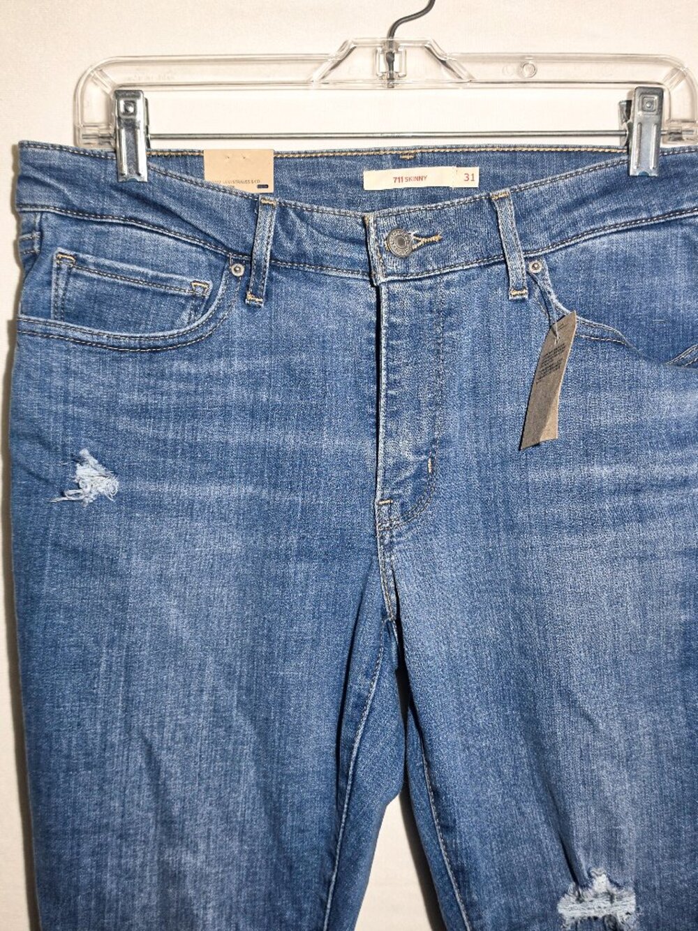 Levi Strauss 30 jeans womens new with tags skinny leg